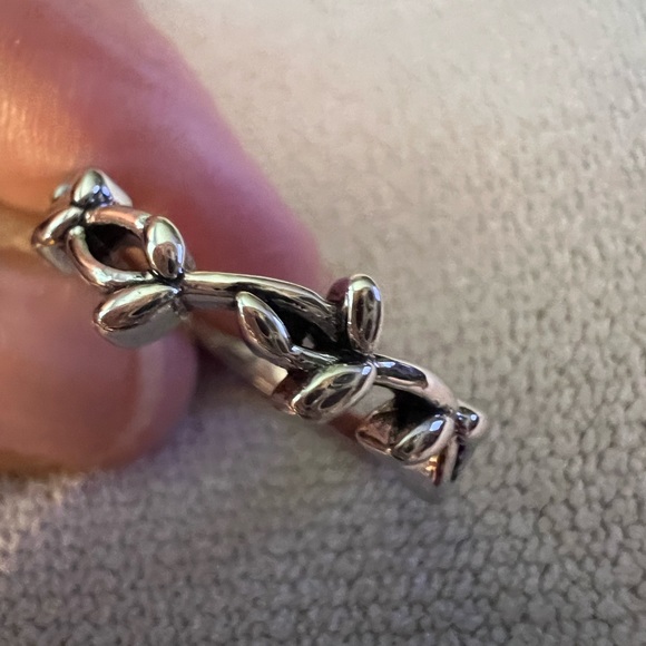 🆕️ New Leaf ring 5 - Picture 3 of 9